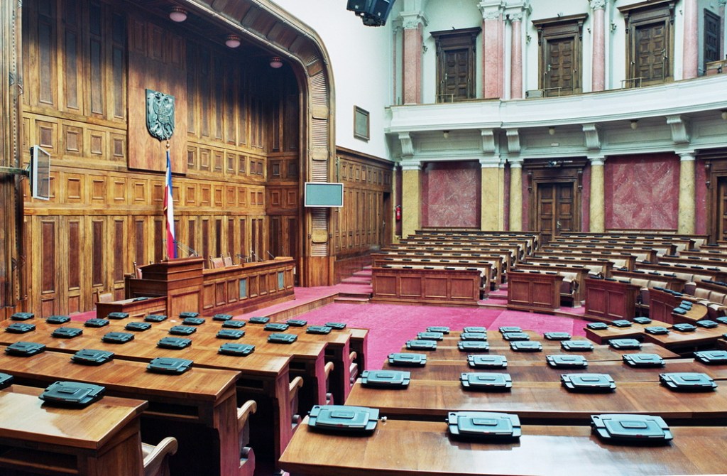 Serbian parliament refuses to debate resolution on the genocide in Srebrenica